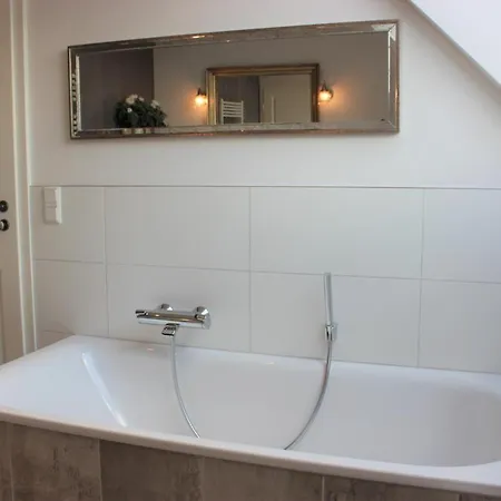 Krim Ambiente Mit Ostseeblick In Alleinlage بيت للعطل